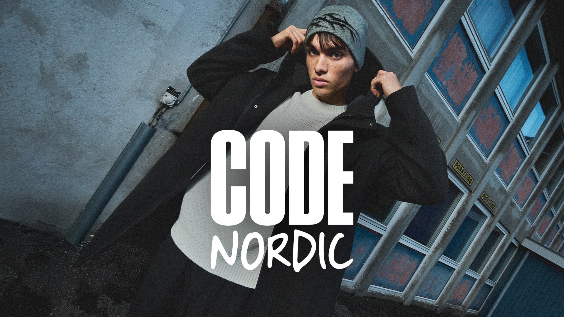 Tugilgandan keyin ginekologdagi fotosurat. Mushuk.